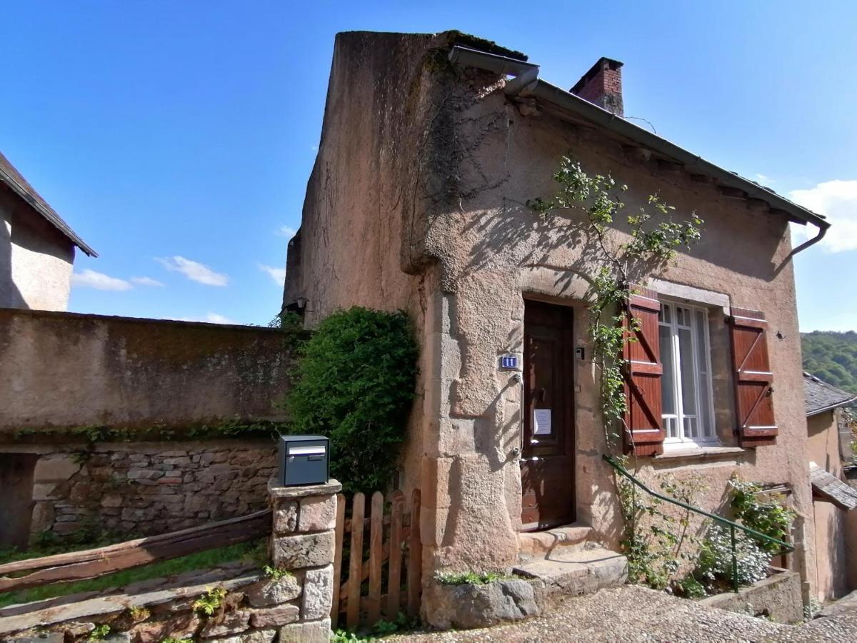 Villa 11 rue basse Najac Extérieur photo
